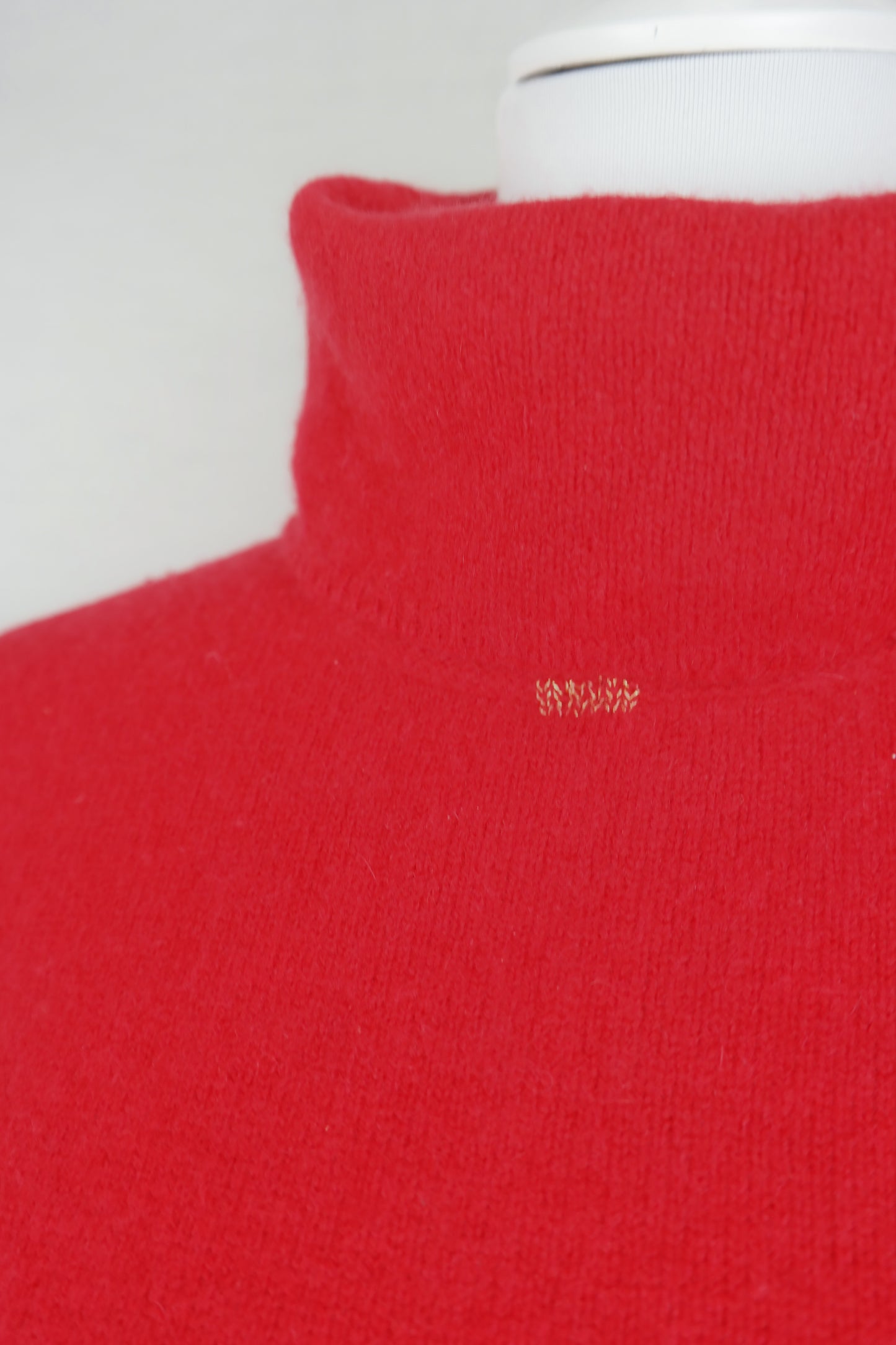 Pullover in Rot M