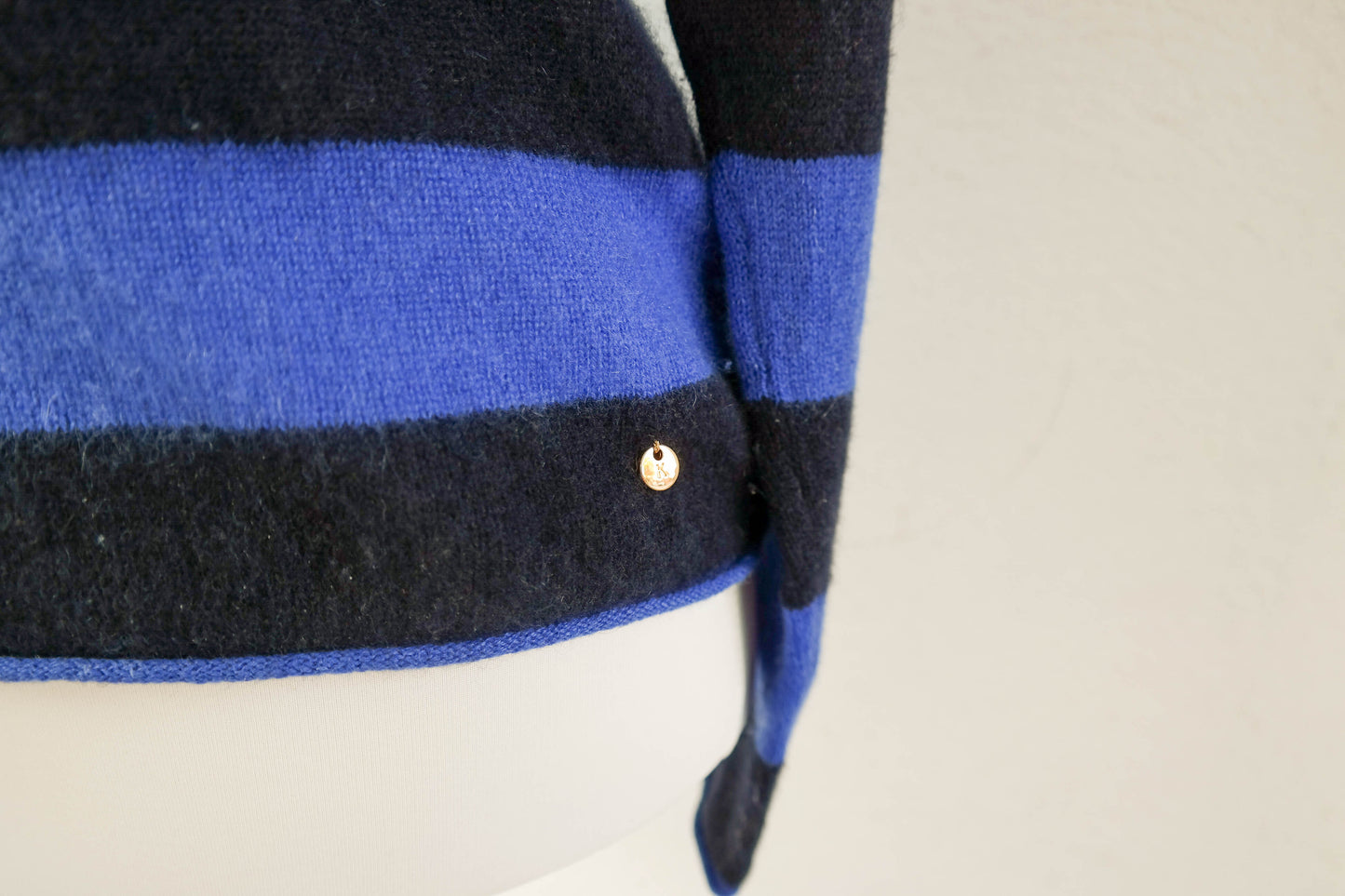 Sweater S