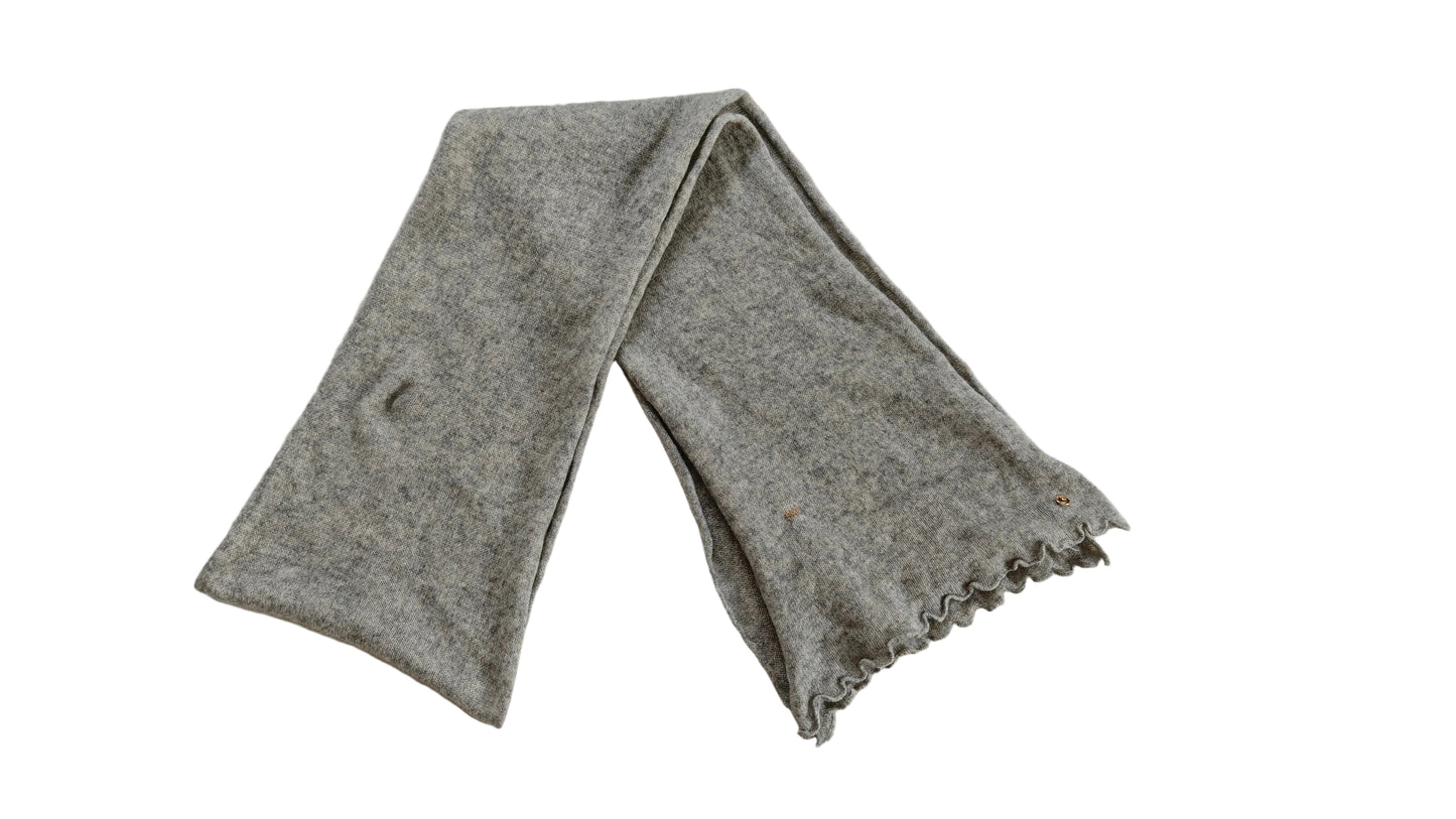 Kaschmir Schal in Grau mit goldenen Reparaturen
