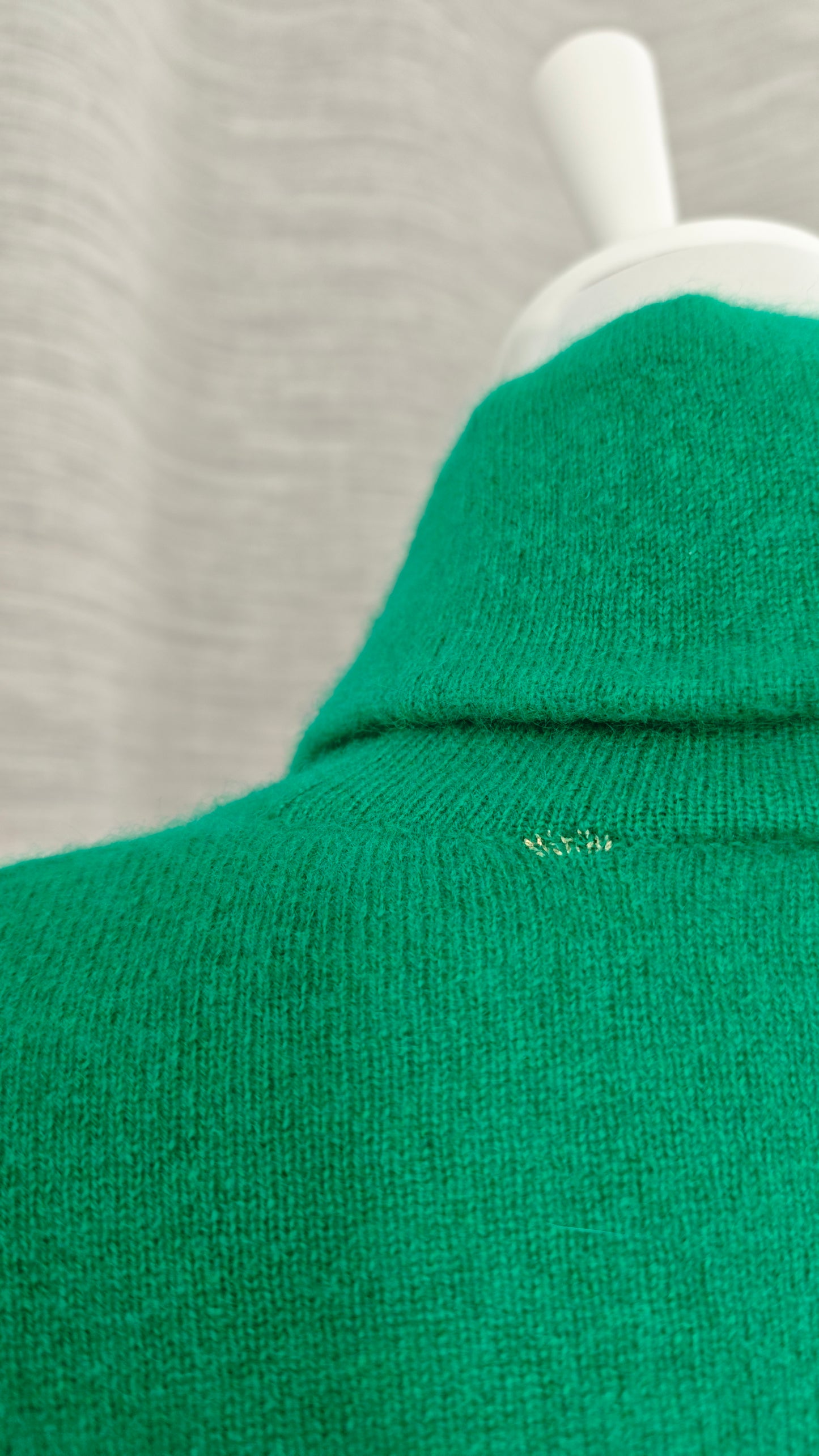 Pullover in Grün mit lockerem Rollkragen L - XL